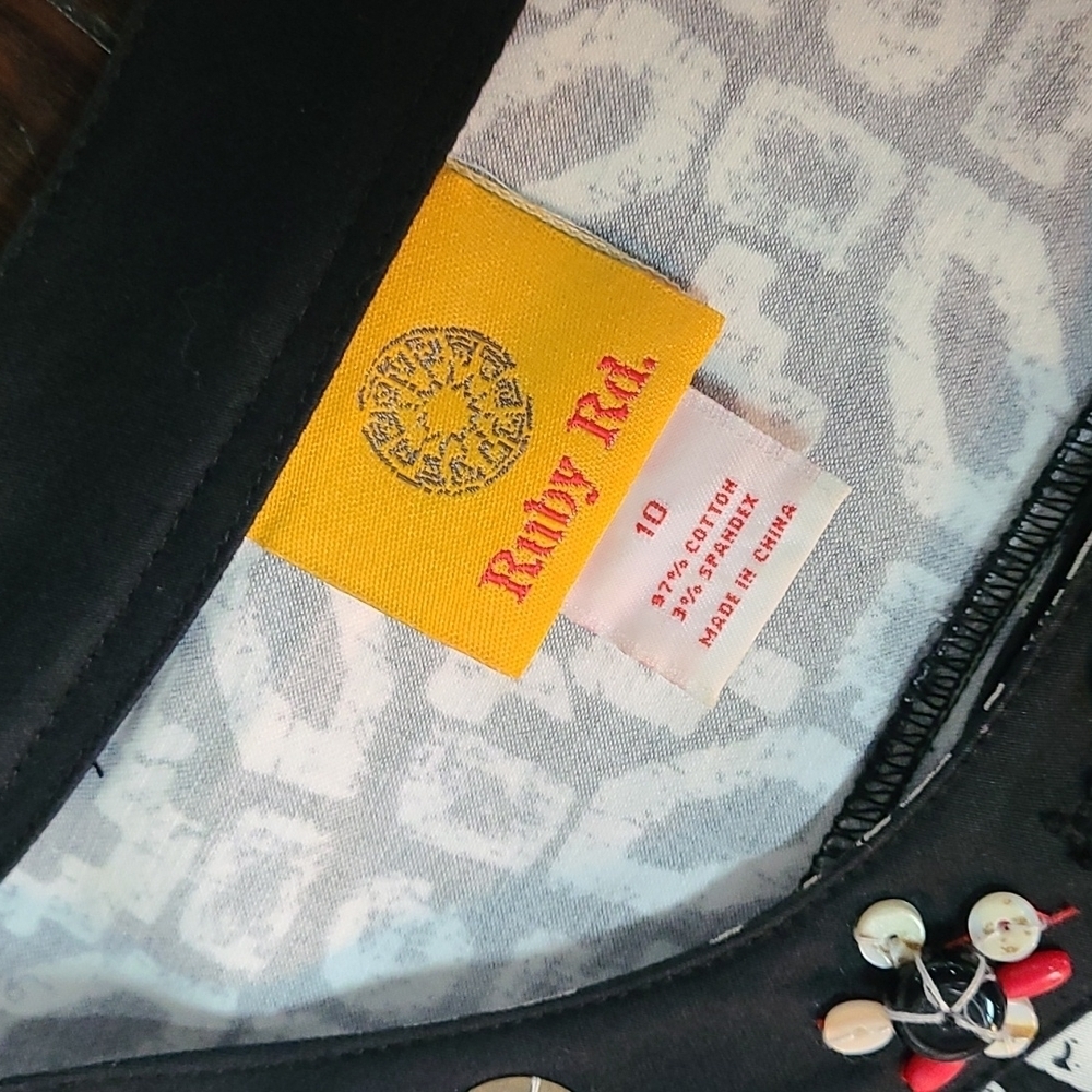 Ruby Rd. Blazer - Picture 6 of 10